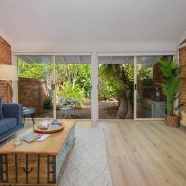 Whale Song Serenity - Garden Haven on Ettalong Beach