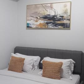 Southgate Residence, Ellegance