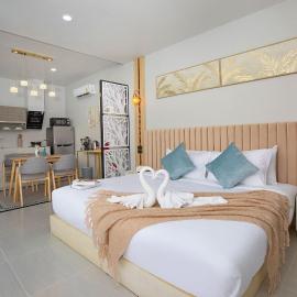 Best Time Pool Suites, Phuket, hotel Csalongban