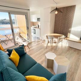 Pieds Dans L'Eau T2 Archi Cosy - Vue mer 180, hotel a Ploemeur