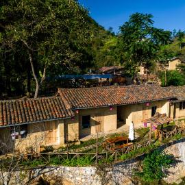Then Pa village, Hotel in Loung Co