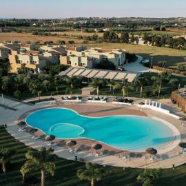 RESIDENCE ARCHIMEDE – hotel w mieście Fanusa