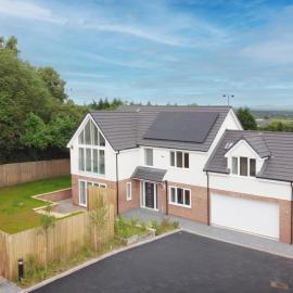 Superb large accommodation, hotel in Stourport