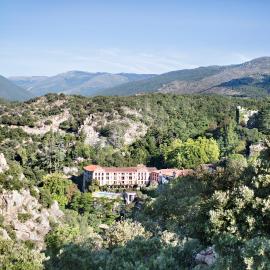 Les Pyrénées - le Grand Hôtel & le Château, hotel u gradu 'Moltig les Bains'