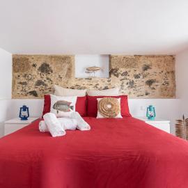 Home2Book Stylish Loft with Historic Charm