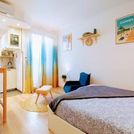 Haliviera - Golden Square, 1min from beach