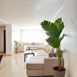 SUITOUISS - Agdal 4 - Appartements à 2 minutes de la gare de train TGV Rabat, hotel Rabatban
