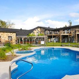 Condos hotel lion d or, hotel in Magog-Orford