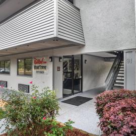 HomeTowne Studios by Red Roof Greenville