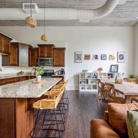Downtown Loft - Walkable to Dining and Entertainment
