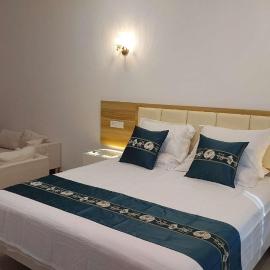 Lily holiday hotel, hotel em Mindelo