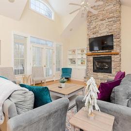 Stoney Creek Cottage Minutes to Wintergreen, hotel in Nellysford