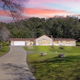 Villa near Yosemite & bass lake w/Hot Tub/EVcharge, hotel sa Oakhurst