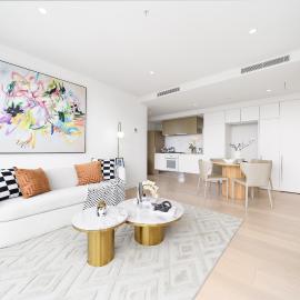Top CBD Skyline Luxury Apartments 2 Beds or 3 Beds, 2 Baths, Free Parking