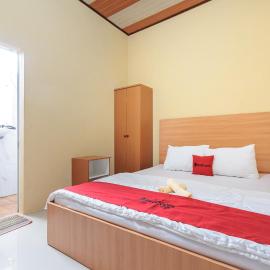 RedDoorz near Waterworld Lampung, hotel di Kedaton