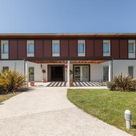 Hotel Alienor: Langon şehrinde bir otel