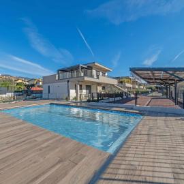 ApartmentsGarda - I Fiori D'Ulivo, hotel en Garda