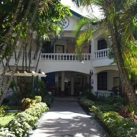 La Planta Hotel and Restaurant, Inc., hotel en Bais
