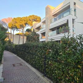 Rozana's sweet home, San Pietro Resort, Gjiri i Lalzit
