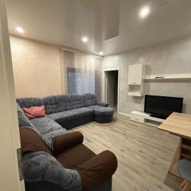 Schöne 2 Zimmer Ferienwohnung mit WLAN Direkt an der Autobahn, Hotel in Achim