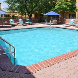 Courtyard Dallas Las Colinas, хотел в Ървинг