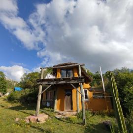 Tao Sierras de Aiguá, cabaña de la luna, hotel em Aiguá