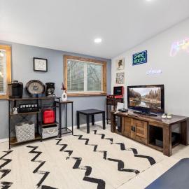 Creekside Cabin - Beaver Lake Creek Access, Hotel in Rogers