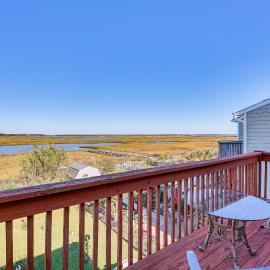 Walk to Beach: Duplex in North Topsail Beach!