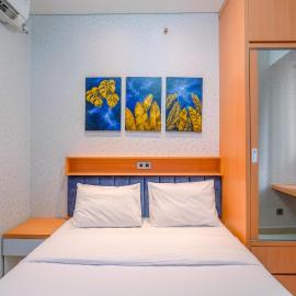 Stylish and Comfy 2BR at Transpark Cibubur Apartment By Travelio, Hotel in Depok
