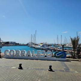 Corralejo Coliving by Amazzzing Travel, hotel u gradu 'Corralejo'