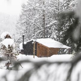 Earthboat Hakuba – hotel w mieście Hakuba