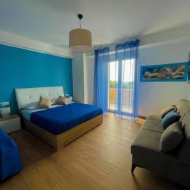 B&B e Apartment MARIA VITTORIA - Anzio Blue Horizon - 150 mt dal mare, hotelli kohteessa Anzio