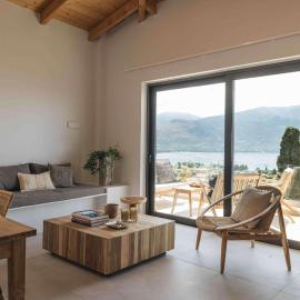POGONIA VIEW - Serenic sea view apartment, hotel in Pogoniá
