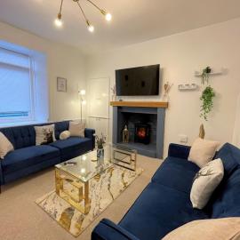 Beautifully Presented Cosy Town Centre Cottage - Pass the Keys