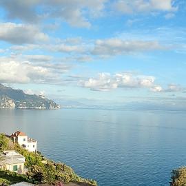 DACHI HOLIDAY HOUSE, hotel di Amalfi