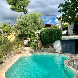 THE GREEN OASIS breathtaking sea views, swimming pool, privacy in Villa Liliana, hotel v destinaci Tourrette-Levens