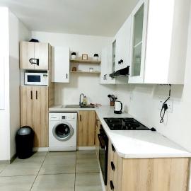 Effortless Budget Apartment Southernwood