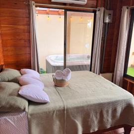 Vista Lapas Cottage, hótel í Guayabal