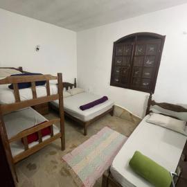 Hospedaria Primitivus- Quarto para 5 pessoas