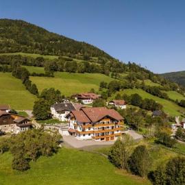 Zlattinger, hotel in Trebesing
