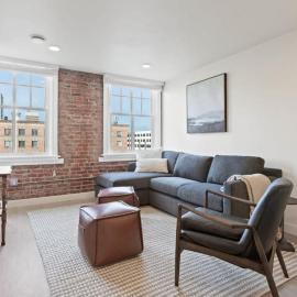 Roav Stays - J and K on Main Luxury Apartment 405, hotel en Spokane