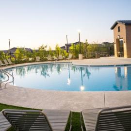 Spacious 3BR Home - Pool, Playground, EV Station L2, Near Freeway, Free Parking
