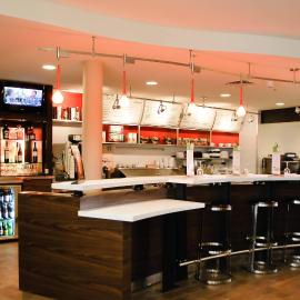 Courtyard by Marriott Salina, готель у місті Салайна