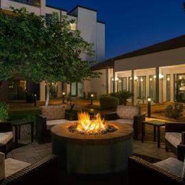 Courtyard by Marriott Phoenix Airport, hótel í Phoenix