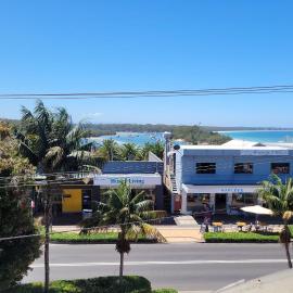 Holiday In Husky by Book Jervis Bay - 2 Bedroom Apartment located in the centre of town