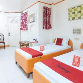 RedDoorz @ Eros Travellers Pensione