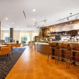 Courtyard by Marriott Orlando Altamonte Springs Maitland, хотел в Орландо