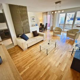 174 Close To Unil EPFL spacious modern and free parking included, hotel v destinaci Lausanne