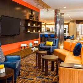 Courtyard by Marriott Stafford Quantico, hotel v mestu Triangle