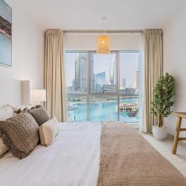the 'Byron Bay' Condo - Coastal 2BR - Executive Burj Khalifa Suite, hotell Dubais